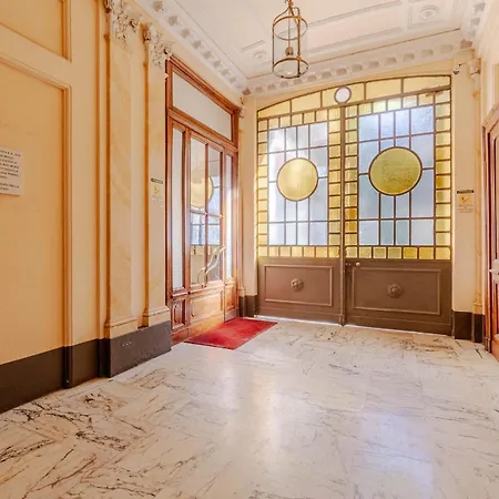 Apartment Guesthost - Porta Susa - *